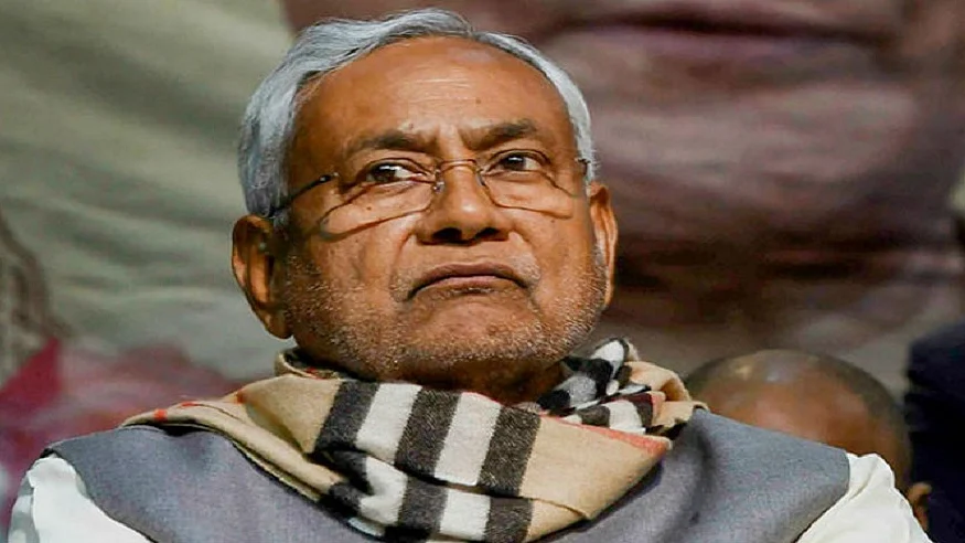 तो बिहार में गिर जाएगी नीतीश सरकार, RJD में शामिल होंगे 17 JDU MLA? RJD नेता के दावे से बिहार की सियासत में खलबली