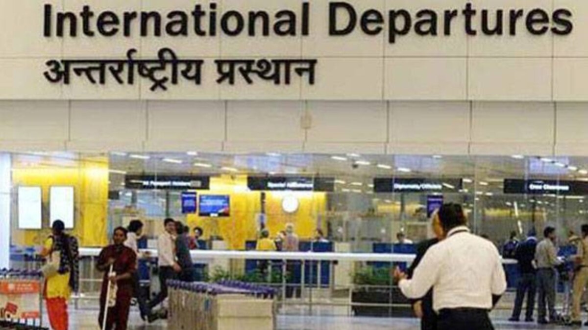 भारत पहुंचा कोरोना का खतरनाक स्ट्रेन? ब्रिटेन से लौटे 7 लोगों में संक्रमण, इन दो शहरों में मिले COVID-19 पॉजिटिव