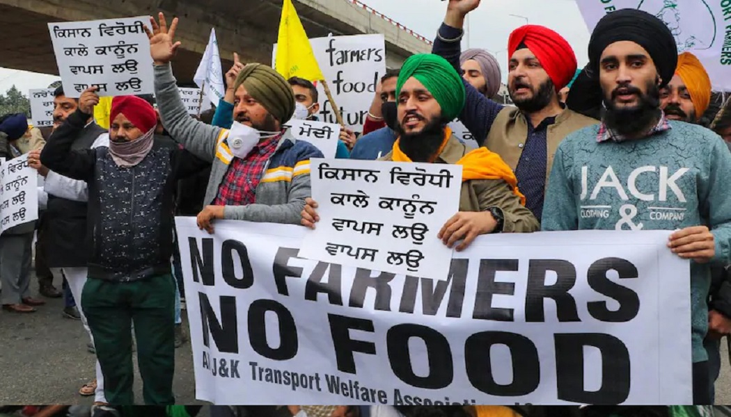 दिल्ली से बंगाल और यूपी से कर्नाटक तक किसानों के भारत बंद का असर, तस्वीरें में देखें विरोध प्रदर्शन