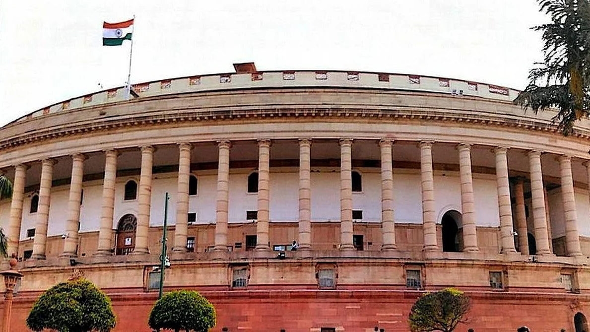 अर्थ जगत की 5 बड़ी खबरें: इस बार आम बजट में टूटेगी ये परंपरा और लगातार दूसरे दिन शेयर बाजार रिकॉर्ड उच्च स्तर पर बंद