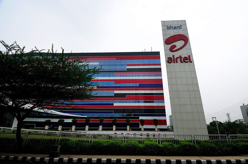 अर्थ जगत की 5 बड़ी खबरें: 5G की रेस में Airtel ने अंबानी के Jio को पछाड़ा और सोने की कीमत में गिरावट जारी