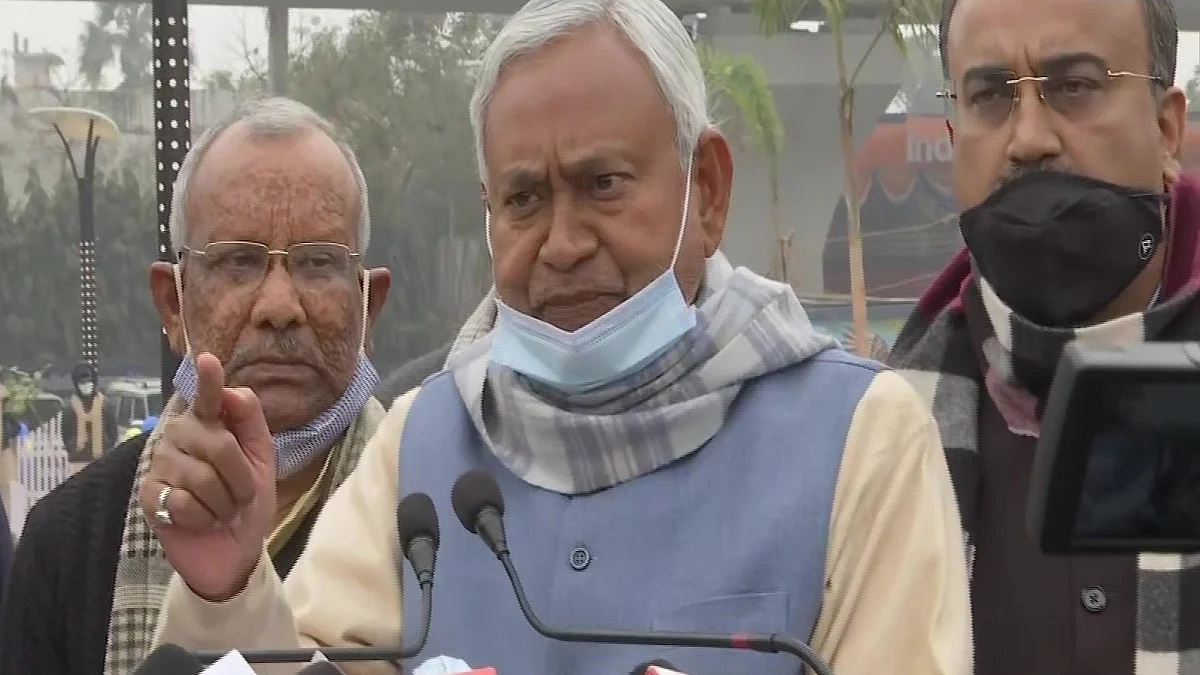 रूपेश हत्याकांड पर नहीं है सीएम नीतीश के पास कोई जवाब? सवाल पूछने पर उल्टा पत्रकारों पर भड़के 'सुशासन बाबू'
