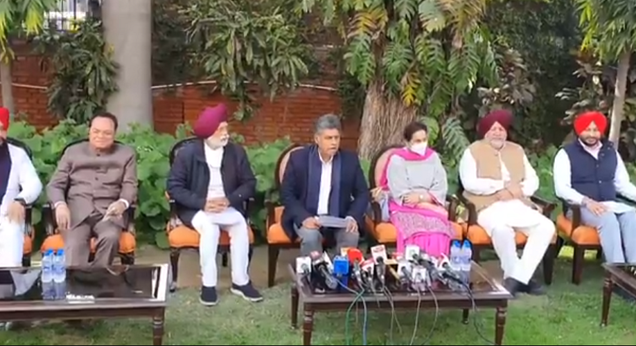 कृषि कानून रद्द कराने के लिए ‘प्राइवेट मेंबर्स बिल’ लाएंगे, कांग्रेस सांसदों ने ‘खेतिहर’ सांसदों से भी की अपील