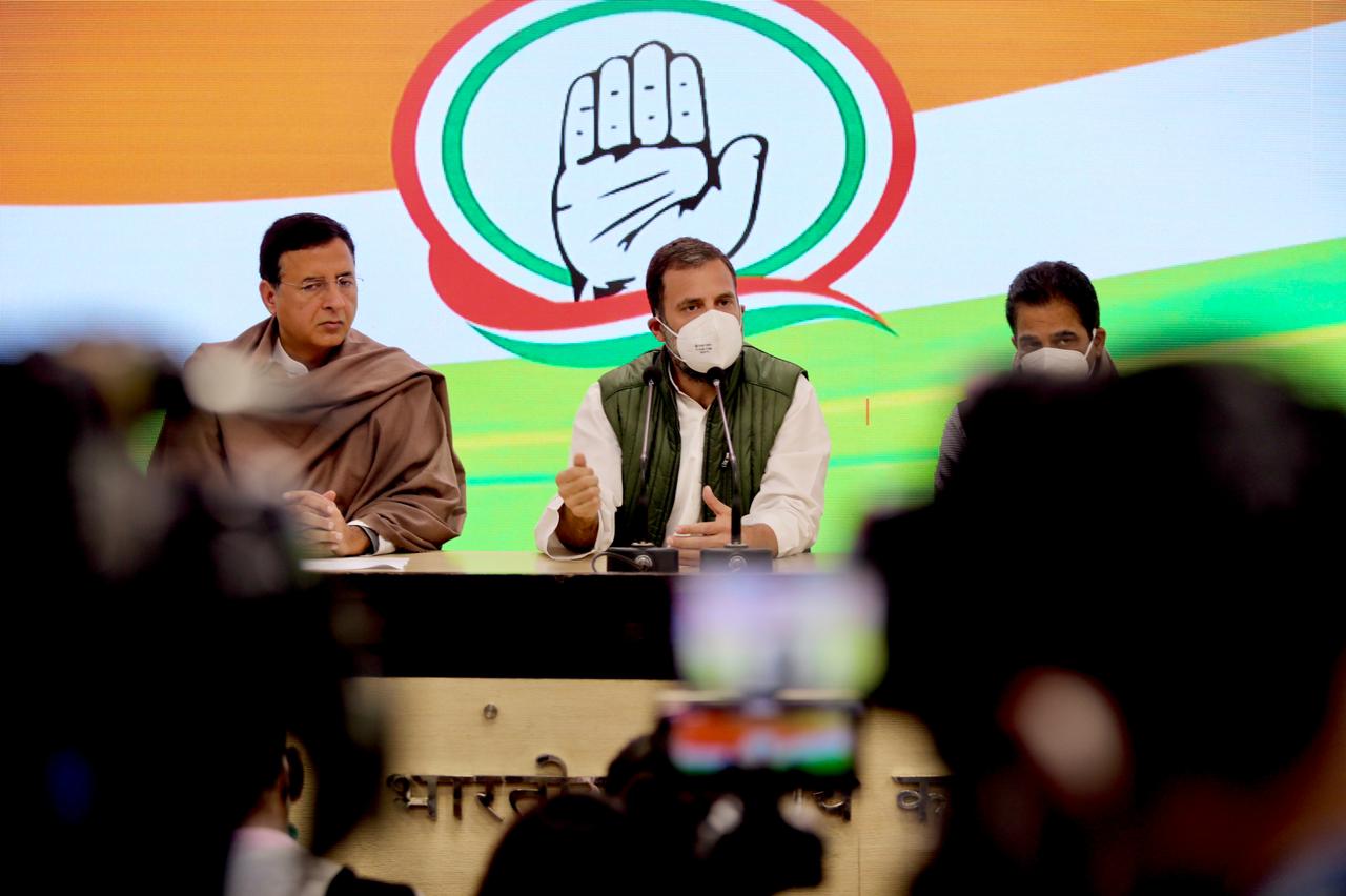 किसान आंदोलन: राहुल का मोदी सरकार पर हमला, पूछा- दिल्ली की किलेबंदी क्यों? बजट को लेकर भी उठाए सवाल