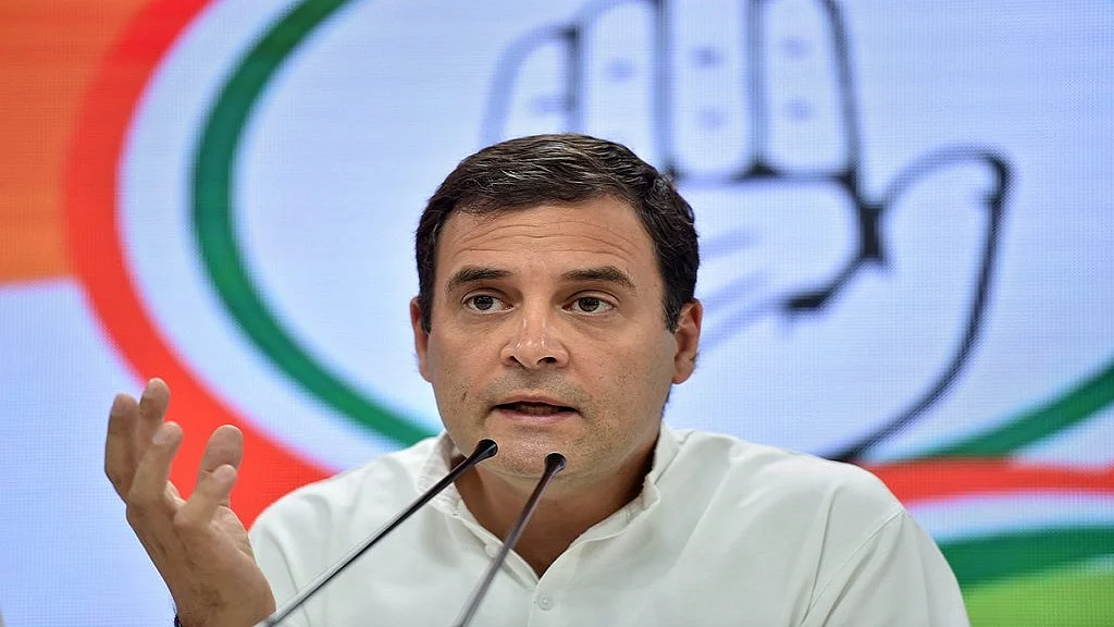 पीएम मोदी के 'आंदोलनजीवी' वाले बयान पर राहुल गांधी ने ली चुटकी, कहा- ...देश बेच रहा है वो