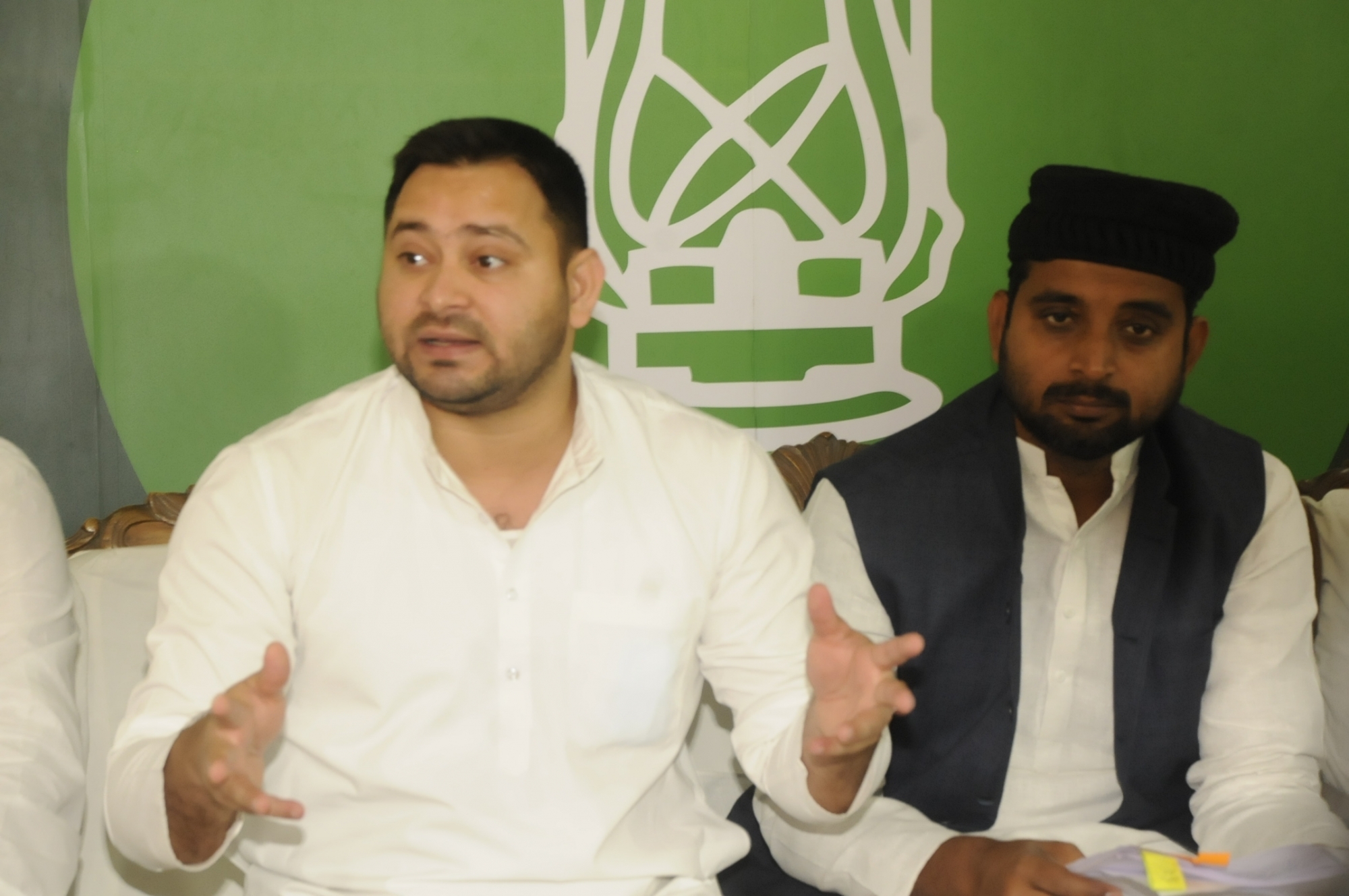 बिहार में 23 मार्च को विधानसभा के घेराव में जुटी आरेजेडी, तेजस्वी ने संभाला मोर्चा, लोगों से की अपील