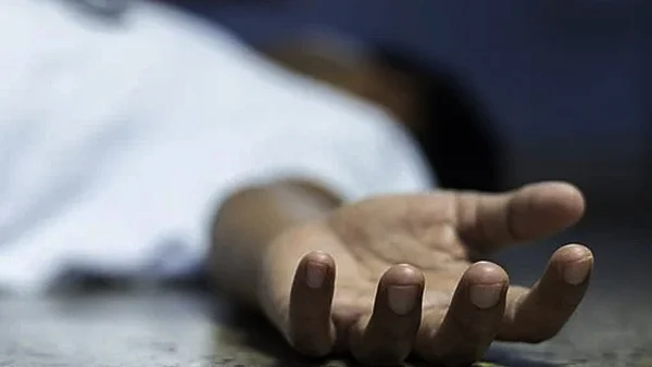 उत्तर प्रदेश के हरदोई में दिल दहला देने वाली घटना, बेटी का कटा सिर लेकर थाने पहुंचा पिता, सन्न रह गए लोग