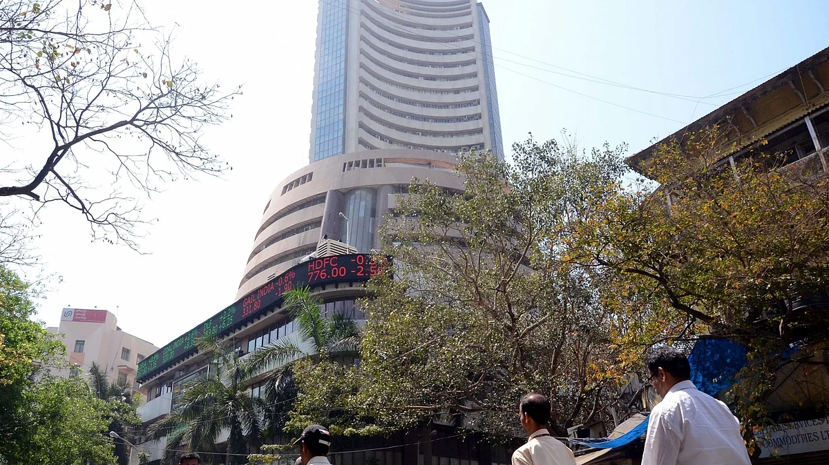 अर्थ जगत की 5 बड़ी खबरें: शेयर बाजार फिर धड़ाम और Redmi ने लॉन्च किए 3 स्मार्ट टीवी, कीमत जानकर हैरान रह जाएंगे