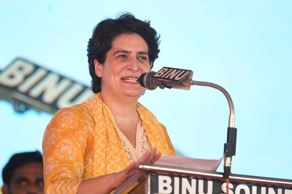 केरल में इंदिरा की यादों को वापस लेकर आईं प्रियंका गांधी, रोड शो में उमड़ी हजारों की भीड़, विजयन सरकार पर बोला हमला