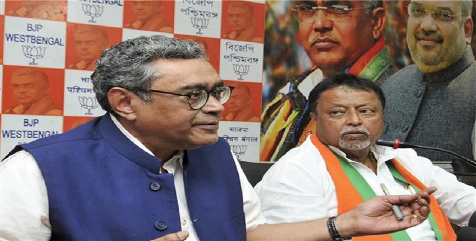 बंगाल चुनाव: सांसद स्वपन दासगुप्ता को प्रत्याशी बनाकर बुरी फंसी बीजेपी! TMC ने की सदस्यता रद्द करने की मांग