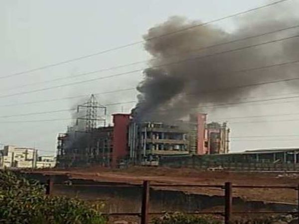 महाराष्ट्र: रत्नागिरी में केमिकल फैक्ट्री में धमाका, 4 लोगों की मौत, कई घायल, 40-50 लोगों के फंसे होने की आशंका
