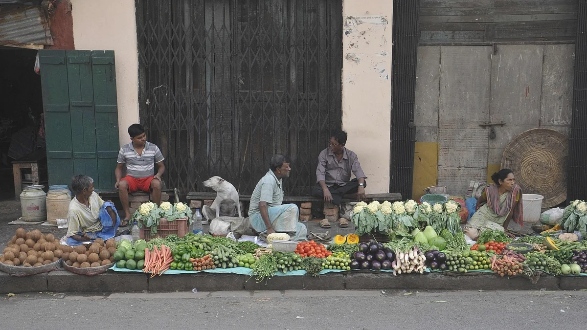 राजस्थान में सब्जी, दूध, किराना दुकानदारों को लगेगा टीका, गलहोत सरकार का बड़ा फैसला