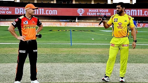 IPL 14 में आज हैदराबाद को चेन्नई की चुनौती, आखिर धोनी के धुरंधरों से कैसे निपटेगी 'वॉर्नर सेना?