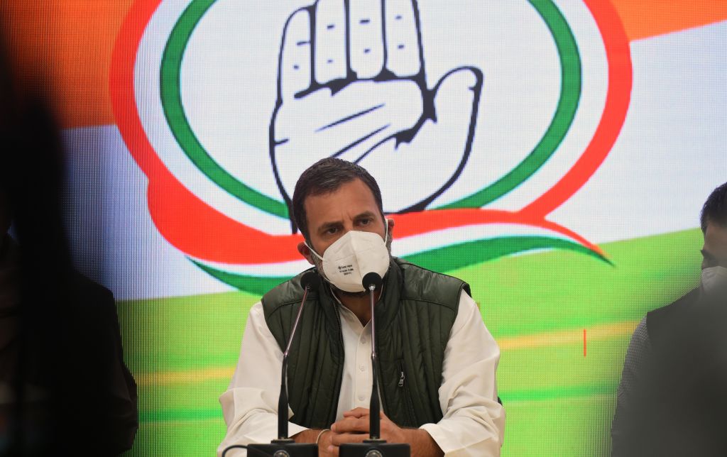 कोरोना वैक्सीन के लिए उम्र की सीमा पर सवाल, राहुल गांधी बोले- बहस करना बेकार, सभी को लगे टीका