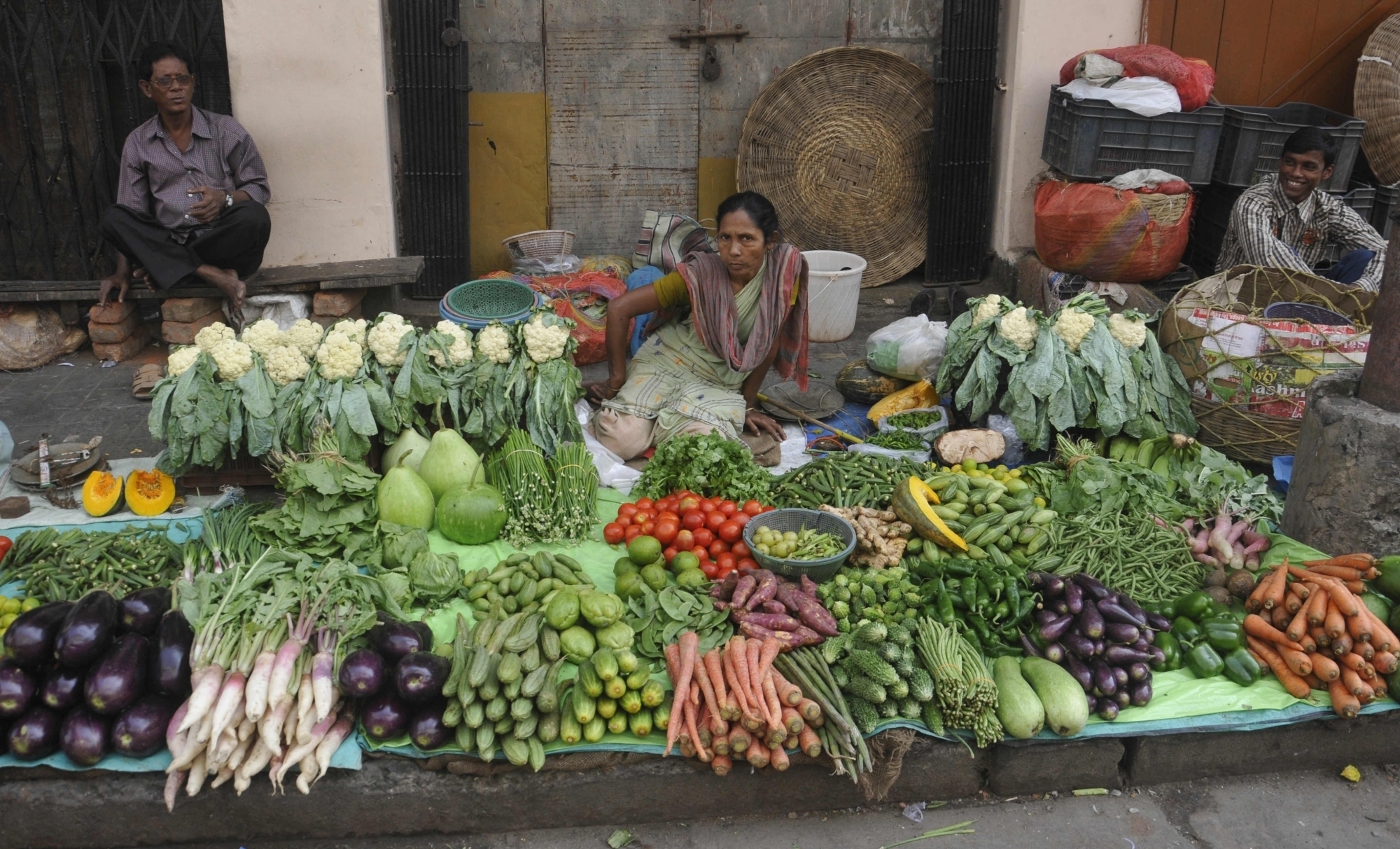 कोरोना के कहर के बीच एक और बुरी खबर, मार्च में 7.39 फीसदी बढ़ी थोक महंगाई
