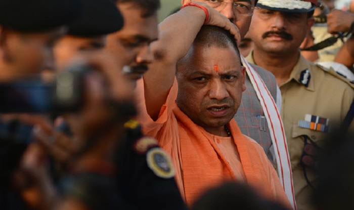 कोरोना कहर में झूठ के वेन्टिलेटर पर उत्तर प्रदेश, बिना सैंपल विधायक तक हो रहे पॉजिटिव-निगेटिव
