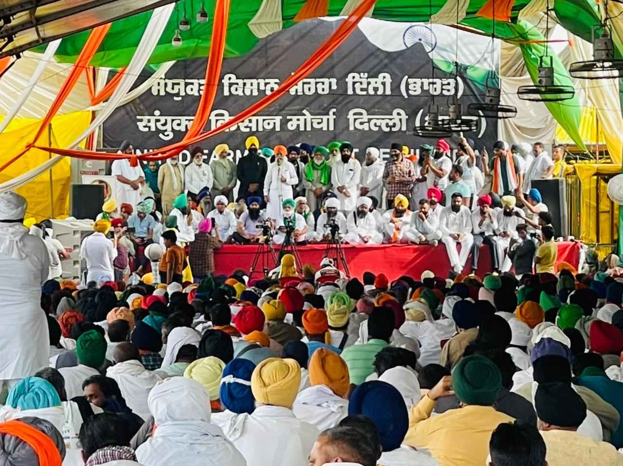 सिंघु बॉर्डर पर युवा किसानों ने निकाला पैदल मार्च, कृषि कानूनों के खिलाफ आंदोलन हुआ तेज