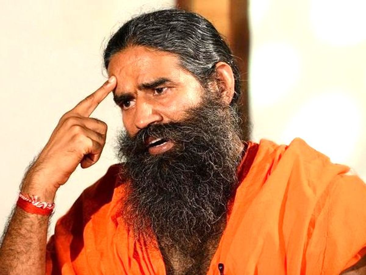 एलोपैथी Vs आयुर्वेद विवाद: रामदेव का बड़ा बयान, कहा- डॉक्टर इस धरती पर भगवान, जल्द लगवाउंगा कोरोना वैक्सीन