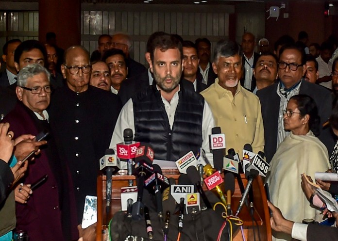 राम पुनियानी का लेखः कांग्रेस के नेतृत्व में विपक्षी दलों का एका जरूरी, लोकतंत्र की पुनर्स्थापना का एक ही विकल्प