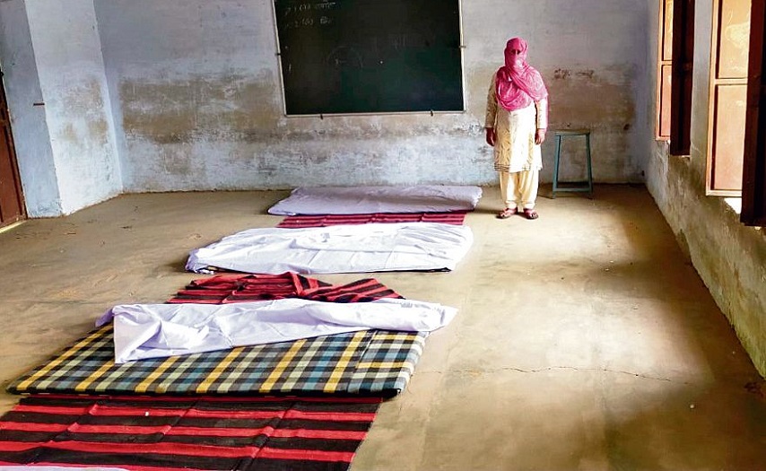 कोरोना कहर में भी काग़ज़ी घोड़े दौड़ाती रही खट्टर सरकार, कागजों में ही विलेज आइसोलेशन सेंटर बने, वहीं दफन हो गए
