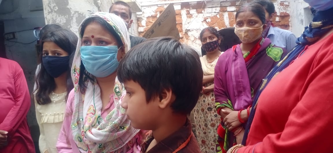 यूपी में पत्रकार की संदिग्ध हालत में मौत, प्रियंका का सवाल- सरकार के पास उनके परिवार वालों के आंसुओं का कोई जवाब है क्या?