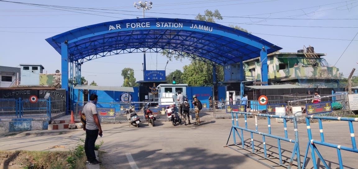 ड्रोन हमला केस: अब NIA के हाथों में एयरफोर्स स्टेशन पर धमाके की जांच, गृह मंत्रालय ने सौंपी जिम्मेदारी