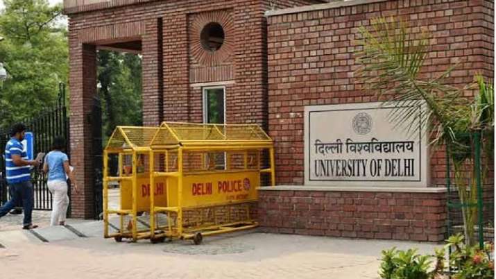 DU में इस बार मेरिट के आधार पर होगा दाखिला, कोरोना के कारण सेंट्रल यूनिवर्सिटीज कॉमन एंट्रेंस टेस्ट पर ग्रहण