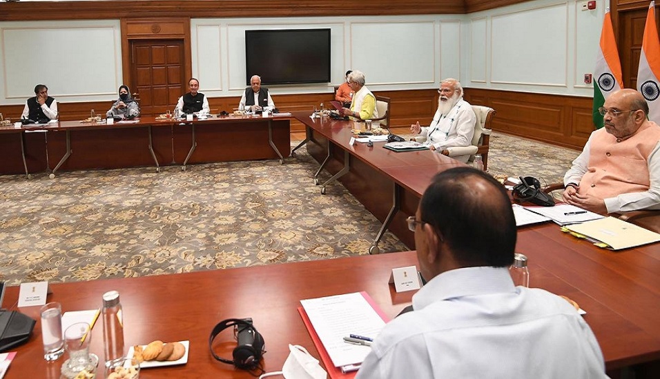 कश्मीर पर बैठक: कांग्रेस ने सरकार के सामने रखीं 5 मांगें, आजाद ने कहा- पूर्ण राज्य का दर्जा मिले जम्मू-कश्मीर को
