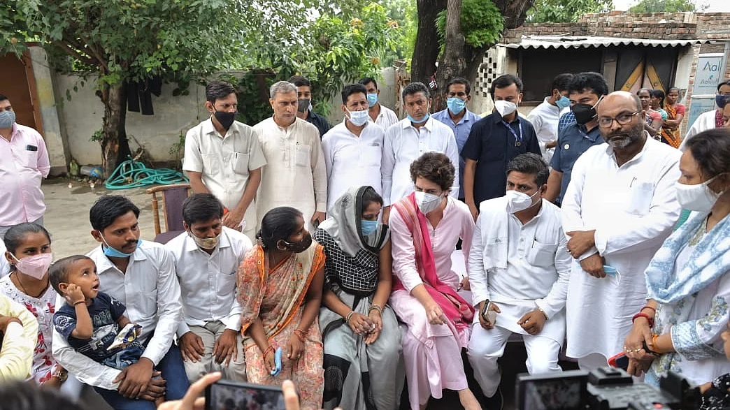 यूपी में जहां-जहां हिंसा हुई वहां के चुनाव रद्द हों, प्रियंका गांधी चुनाव आयोग को पत्र लिखकर करेंगी मांग