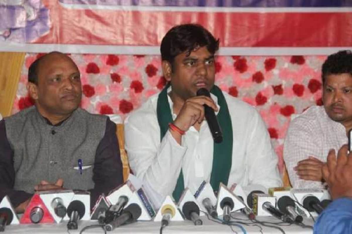 बिहार में 'खेला' के मूड में मुकेश सहनी! VIP ने BJP को दिखाई आंख, RJD से हाथ मिलाने के दिए संकेत