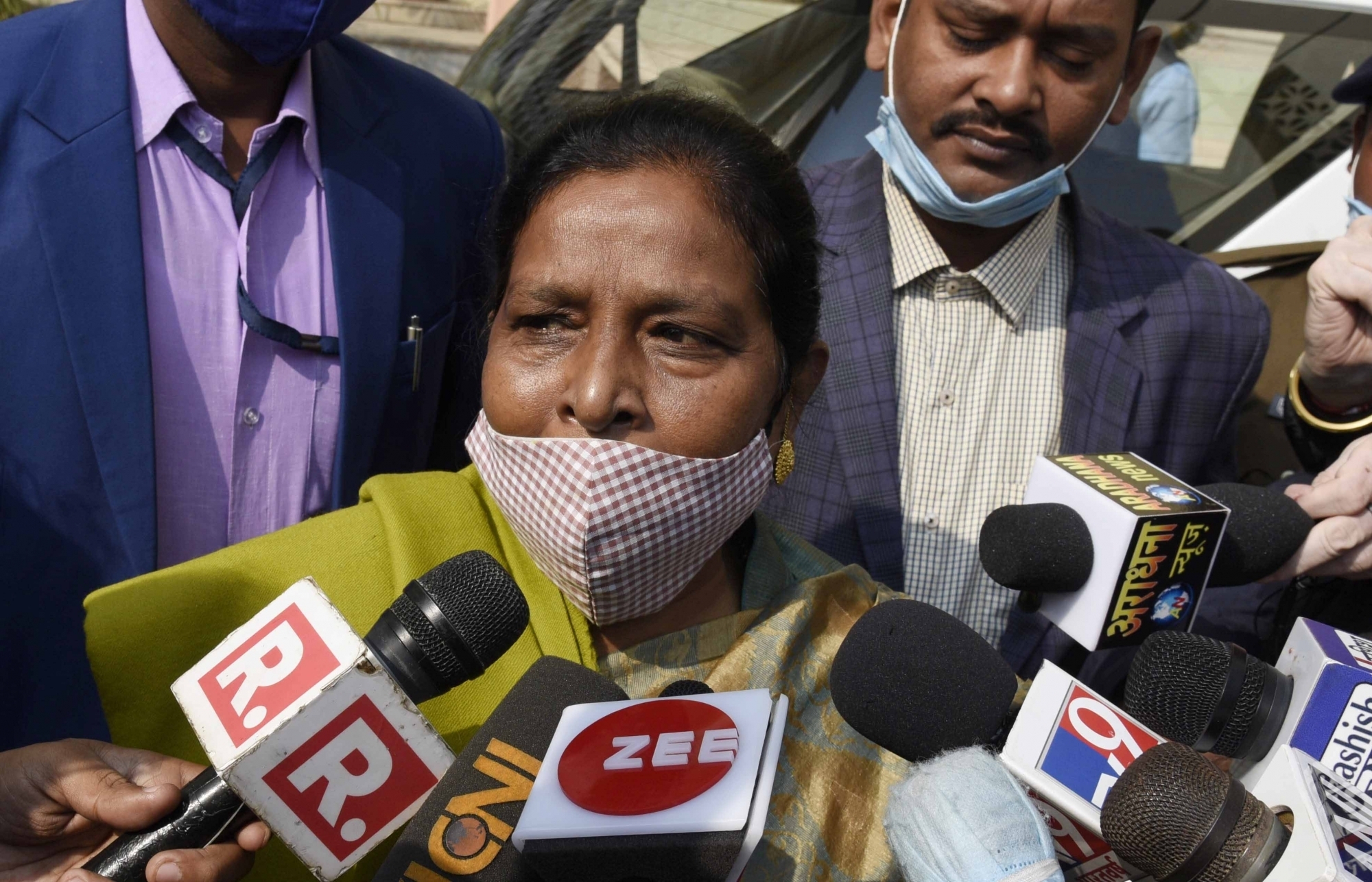 सत्ता का दुरुपयोग! बिहार की उपमुख्यमंत्री के भाई पर जमीन हड़पने का आरोप, पीड़ितों ने नीतीश कुमार को लिखा पत्र