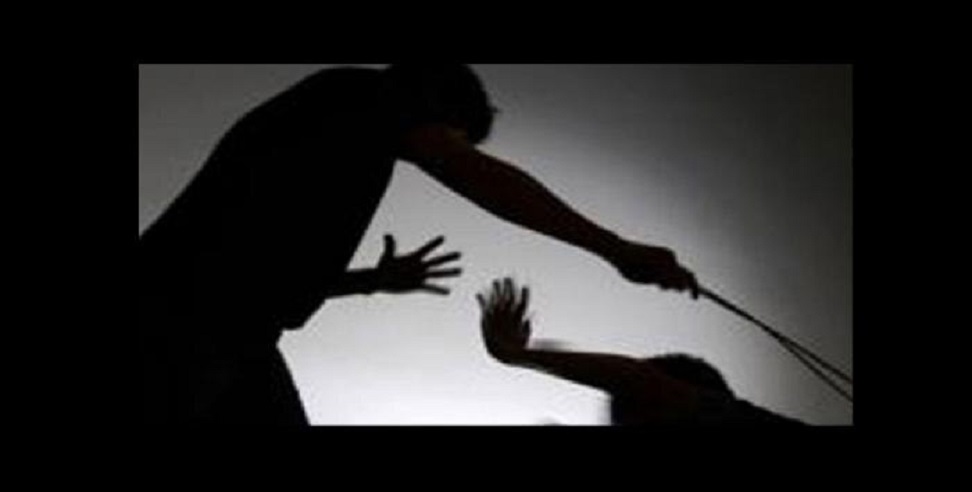 उत्तर प्रदेश: दिल दहला देने वाली घटना, पैसे देने से मना करने पर बेटे ने बुजुर्ग पिता को पीट-पीटकर उतारा मौत के घाट!
