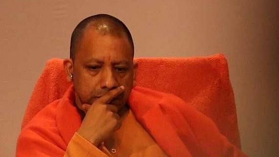 यूपी में बीजेपी के खिलाफ है माहौल, 57 फीसदी लोग योगी सरकार के विरोध में, ताजा सर्वे में दावा