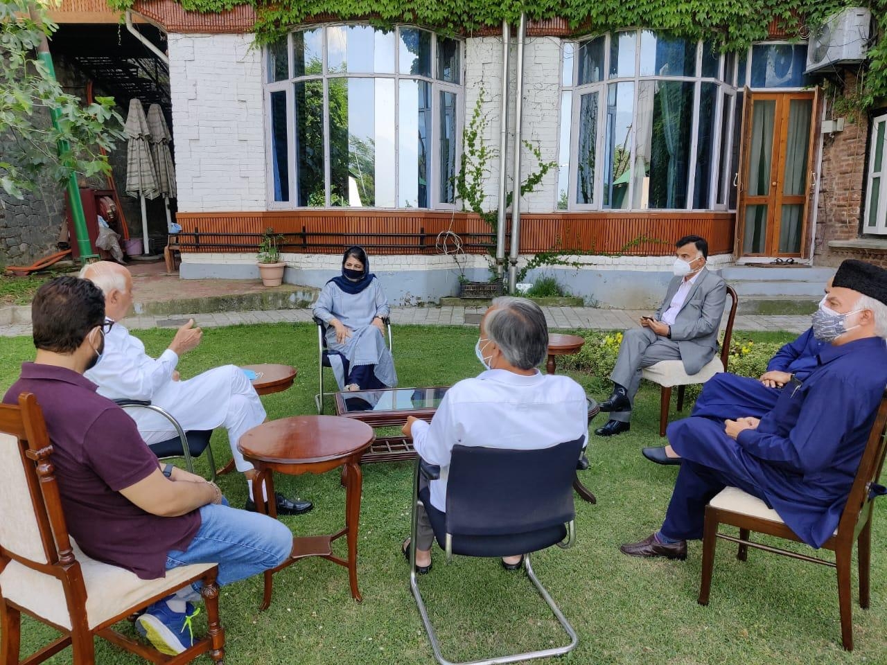 गुपकार अलायंस की मांग- विधानसभा चुनाव से पहले बहाल हो जम्मू-कश्मीर राज्य का दर्जा