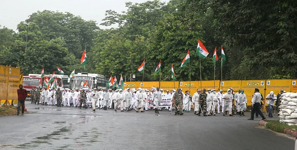 बड़ी खबर LIVE: बाइडेन ने अफगानिस्तान से निकासी मिशन को खतरनाक बताया, कहा- वादा नहीं कर सकता परिणाम क्या होगा