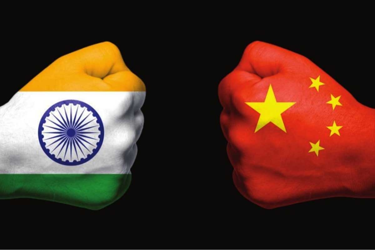 भारतीय और चीनी सेना ने LAC पर झड़प से बचने और आपसी विश्वास बढ़ाने के लिए स्थापित की हॉटलाइन
