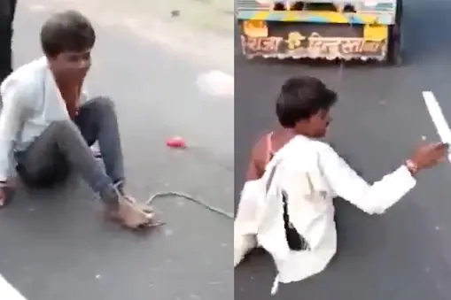 मध्यप्रदेश: नीमच में दिल दहलाने वाली घटना, आदिवासी युवक को पहले लाठी डंडों पीटा, फिर गाड़ी से बांधकर घसीटा, देखें वीडियो