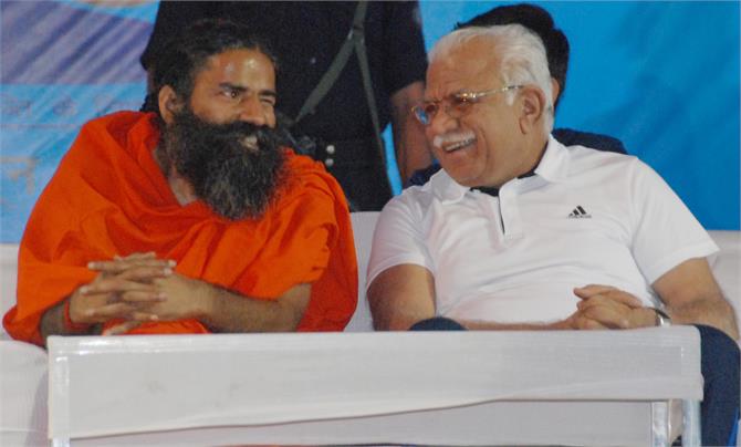बाबा रामदेव पर खट्टर सरकार की मेहरबानी! दवा की प्रभावशीलता जाने बिना ही खरीद डाले क़रीब 3 करोड़ के कोरोनिल किट