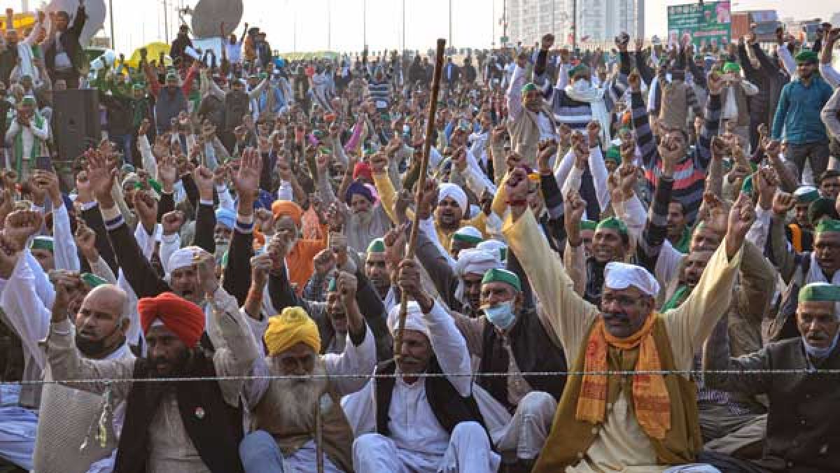 आंदोलनकारी किसानों ने शुरु किया 'मोदी गद्दी छोड़ो' अभियान, पंजाब और यूपी में बन सकता है बीजेपी के गले की फांस