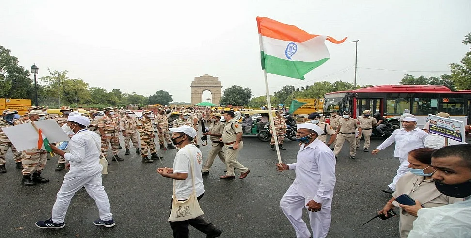 बड़ी खबर LIVE: बाइडेन ने अफगानिस्तान से निकासी मिशन को खतरनाक बताया, कहा- वादा नहीं कर सकता परिणाम क्या होगा
