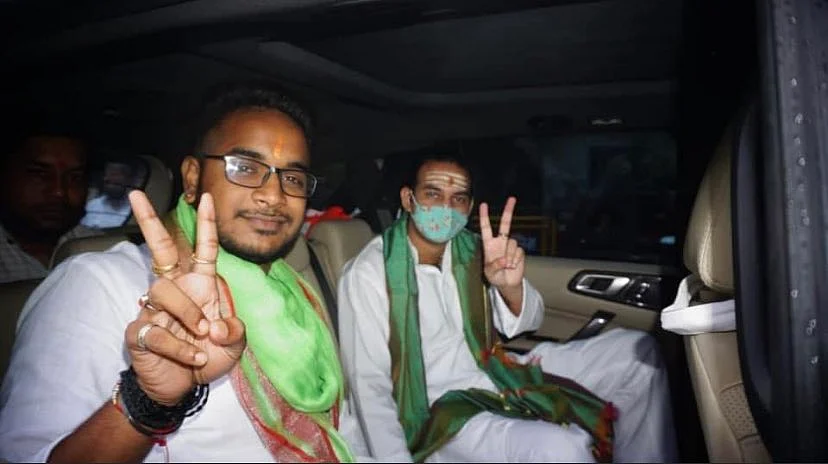 तेजप्रताप ने जिस आकाश के लिए RJD में काटा बवाल, वह पारस के LJP में हुआ शामिल, बना छात्र इकाई का अध्यक्ष