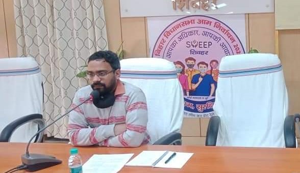 बिहार के डीएम से पत्नी और सास मांगती है रंगदारी, घरेलू हिंसा के आरोपी अधिकारी ने उनके खिलाफ किया केस