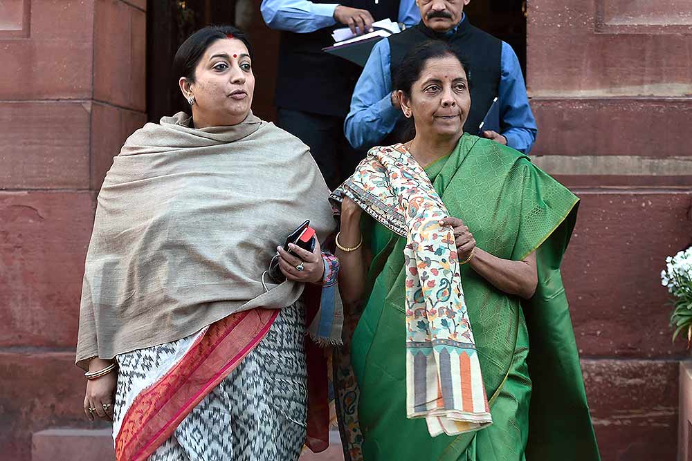 'महिलाओं के सम्मान में, बीजेपी मैदान में' झूठा नारा, पार्टी की महिला नेता ही बेहूदा बयानों से करती हैं नारी अपमान