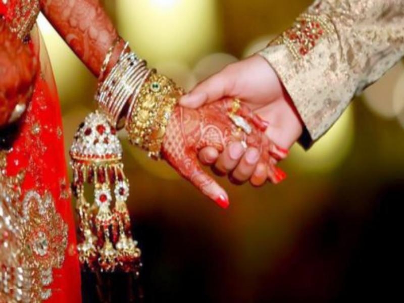 यूपी में कोरोना को लेकर नए दिशानिर्देश, शादियों में 100 लोग हो सकते है शामिल, जानें क्या-क्या हुए बदलाव