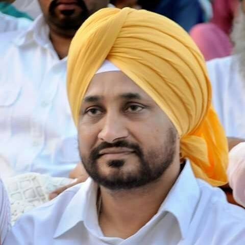 पंजाब में कांग्रेस के दलित नेता चरणजीत सिंह चन्नी होंग अगले CM, सोमवार सुबह 11 बजे लेंगे शपथ