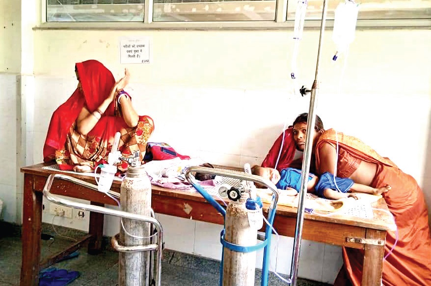 उत्तर प्रदेश में वायरल बुखार वाराणसी से शुरू हुआ,तब भी न मोदी चेते न योगी, मॉक ड्रिल भी रहीं नाकाम