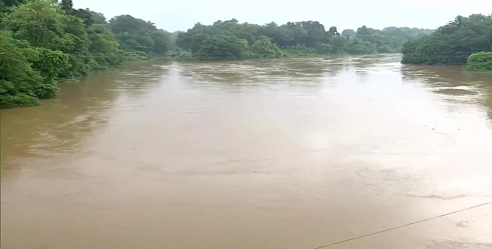 केरल में भारी बारिश-भूस्खलन से तबाही, 15 लोगों की मौत, सेना-वायुसेना और NRF की टीमें रेस्क्यू ऑपरेशन में जुटीं