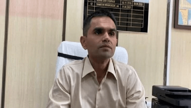 वसूली के आरोप में समीर वानखेड़े की मुश्किलें बढ़ीं, NCB की जांच टीम कल करेगी पूछताछ, गवाह को भी बुलाया