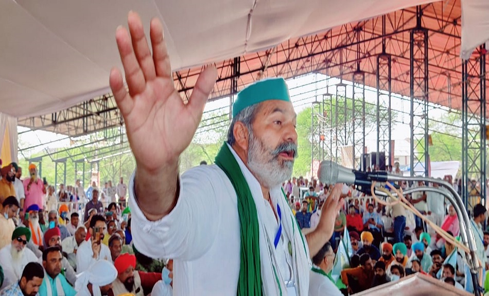 'मंत्री टेनी को बर्खास्त और गिरफ्तार नहीं किया तो होगा बड़ा आंदोलन'- लखीमपुर में राकेश टिकैत का ऐलान