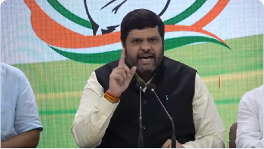 भगोड़े संदेसरा बंधुओं से कच्चा तेल खरीद रही है मोदी सरकार, देश को 15 हजार करोड़ का चूना लगाने का है आरोपः कांग्रेस